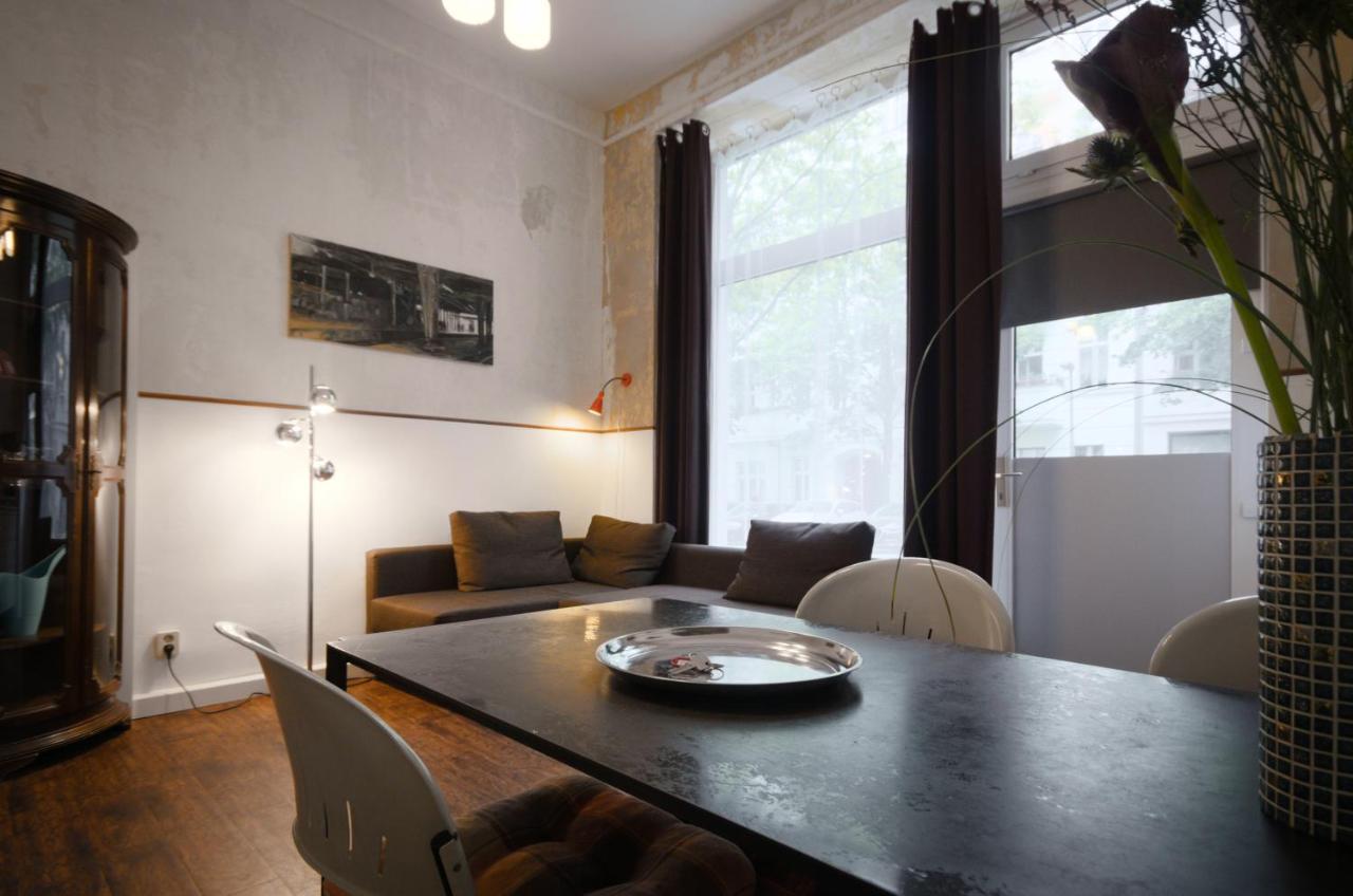 Altbauwohnung Mit 3 Baedern Berlin Extérieur photo