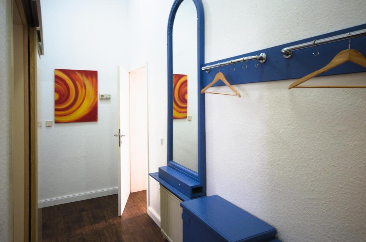 Altbauwohnung Mit 3 Baedern Berlin Extérieur photo