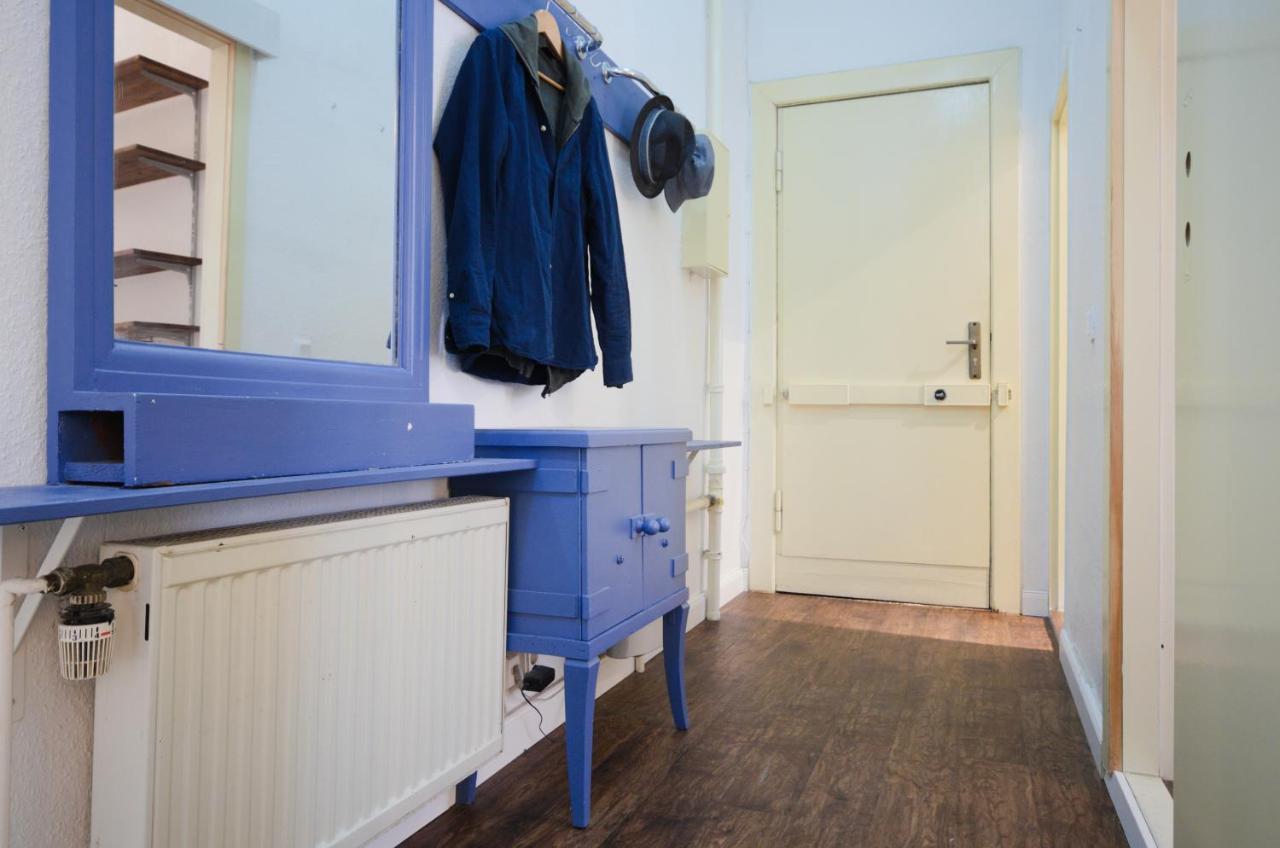 Altbauwohnung Mit 3 Baedern Berlin Extérieur photo
